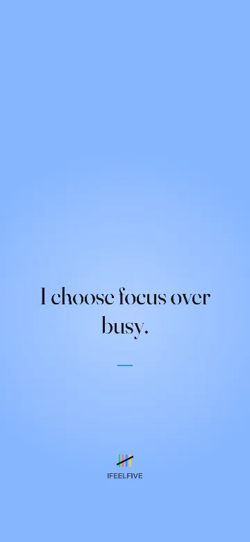Lock screen wallpaper: I choose focus over busy.